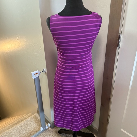 Eddie Bauer V-Neck Stretch Fit and Flare Purple Stripe Dress Travex Athleisure S - Picture 4 of 8